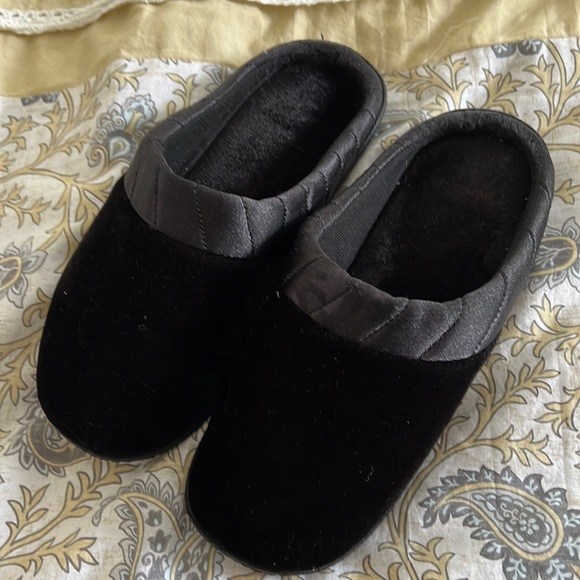 Isotoner velvet slip on slippers